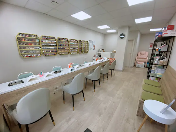 Ellen’s Nails & Beauty in Crumlin
