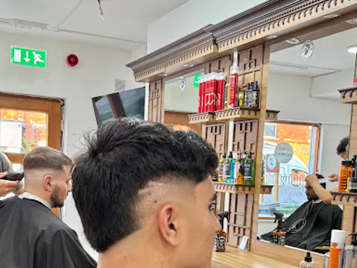 Fade District "Walk-ins Welcome" in Dublin 8