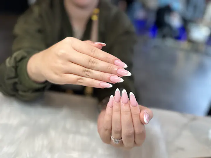 Flamingo Nails and Footspa in Rialto