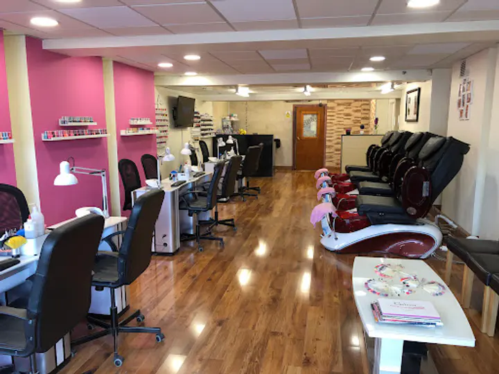 Happy Nails Beauty & SPA in Dublin 5