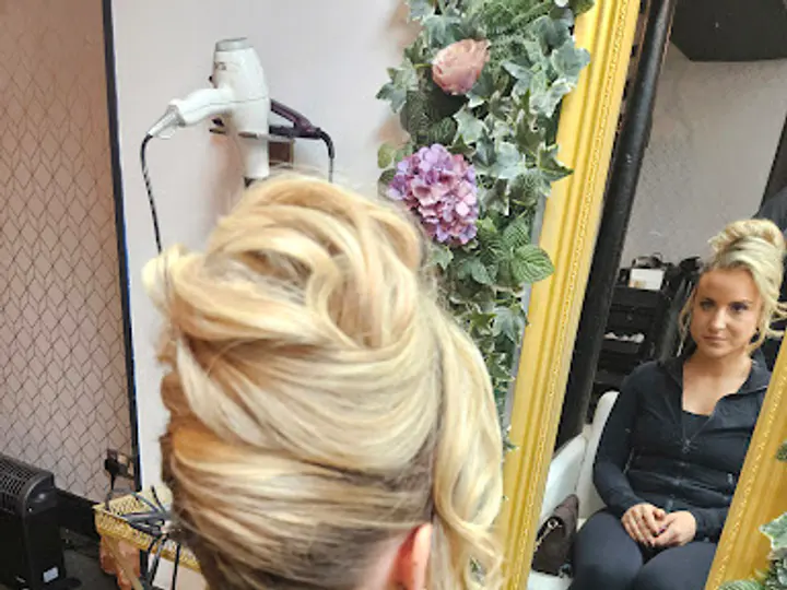 Icons Hair by Harriette in Mohill