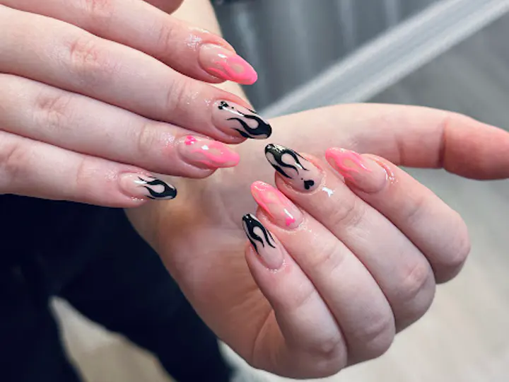 Mia Nails & Beauty in Dublin 12