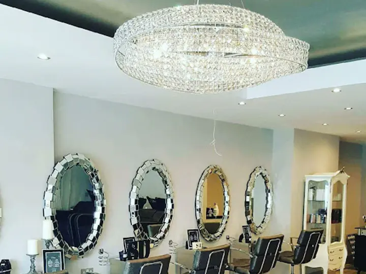 Studio Dolls Hair and Beauty in Crumlin