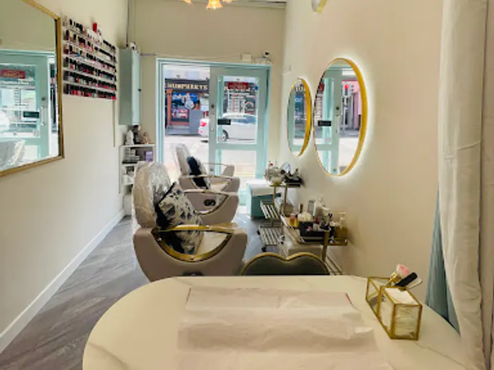 Tans Brows and Beauty (D'royal Beauty) in Dublin 6