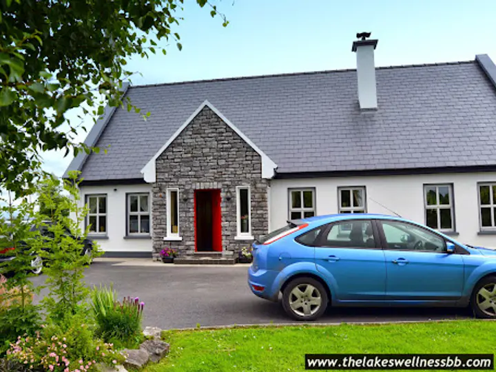 The Lakes Wellness B&b in Partry