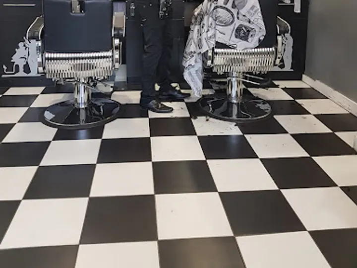 The Mad Barber in Rialto