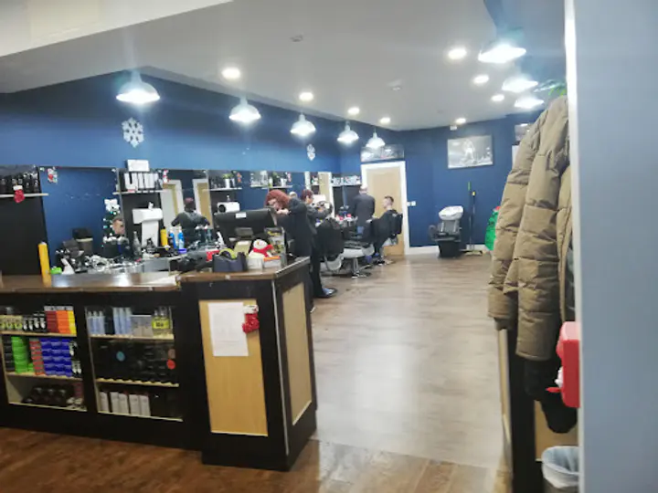 Turks Barber Remzi in Bearna