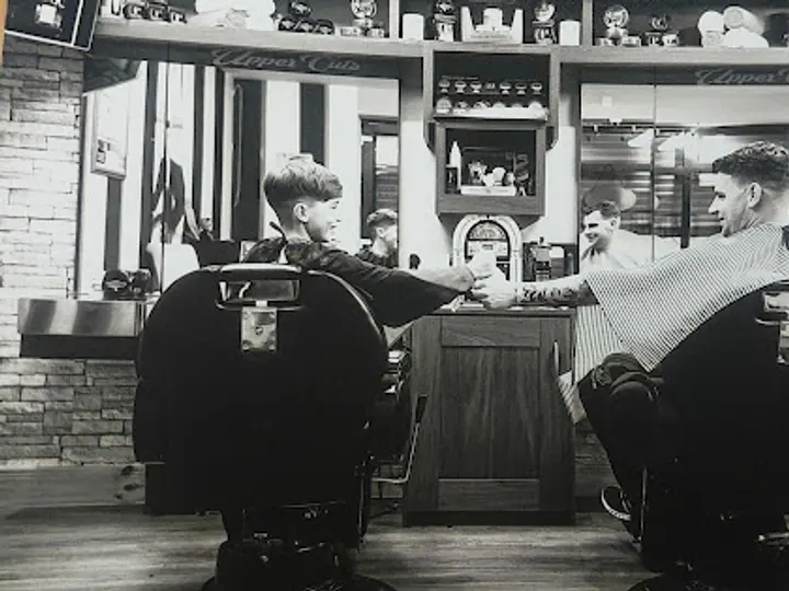 Upper Cuts Barber Shop Caherconlish in Caherconlish