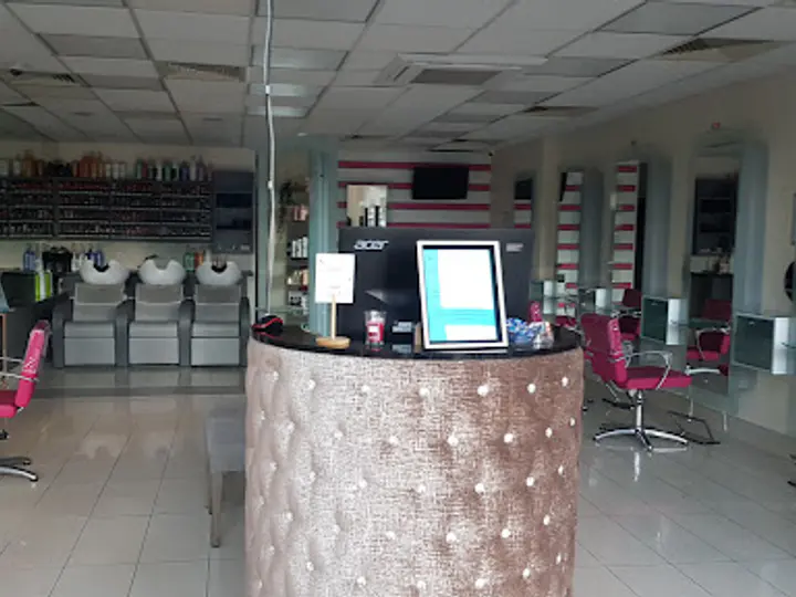 Zenith Hairdressing Claregalway in Claregalway
